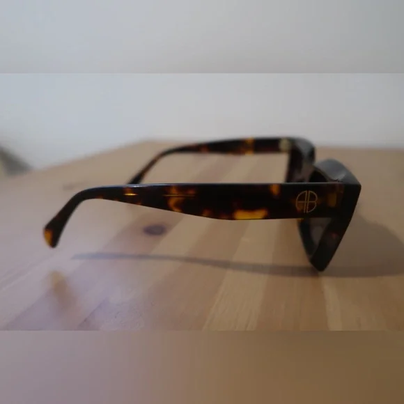 Anine Bing Indio Sunglasses - Dark Tortoise 🤎 - Picture 6 of 14
